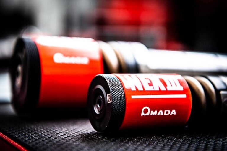 tôlerie industrielle Souppes-sur-Loing – découpe et poinçonnage métal Metalyx